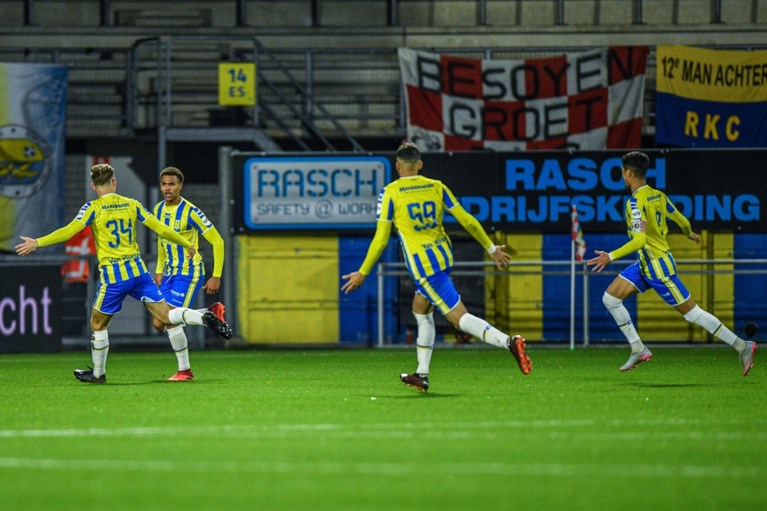 Club-huurling Lois Openda smeert PSV eerste nederlaag aan, Ngonge houdt mee Feyenoord in bedwang
