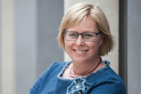 Sabine Vermeulen is een gewone vrouw uit Deinze, maar oplichters zijn dol op haar: “Blijkbaar zie ik er betrouwbaar uit”