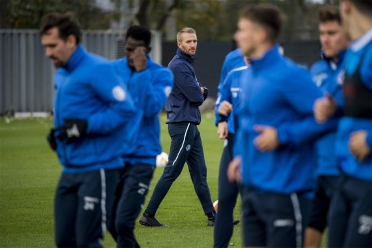 Wim De Decker prikkelt zijn spelersgroep in aanloop naar duel tegen Hoffenheim: “Mooie uitdaging”