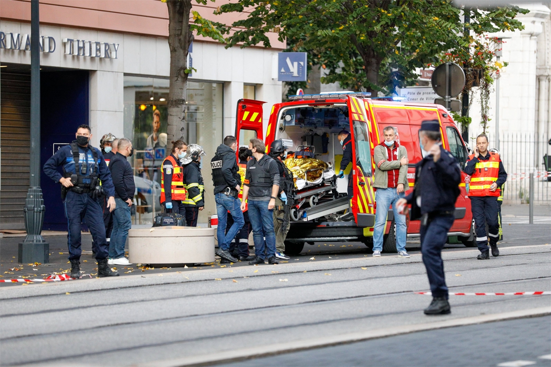 Muslim terrorist kills three churchgoers in Nice: “Even …