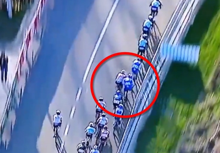 UITSLAG ETAPPE 9 VUELTA. Ackermann wint na deklassering Sam Bennett, twee jonge Belgen in top vijf