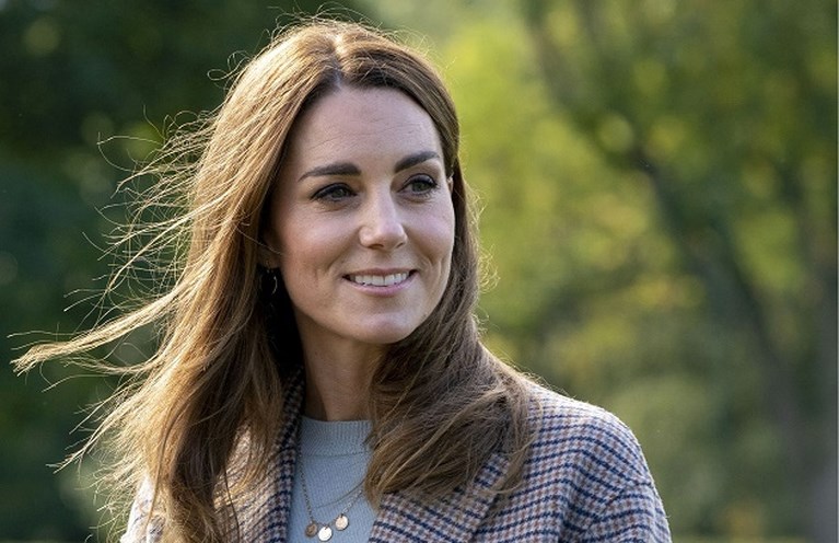 ROYALS. Noorse prinses krijgt eigen serie, prins Harry komt iets te weten