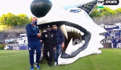 Zo Vierde Diego Maradona Zijn Zestigste Ondanks Quarantaine Het Nieuwsblad Mobile