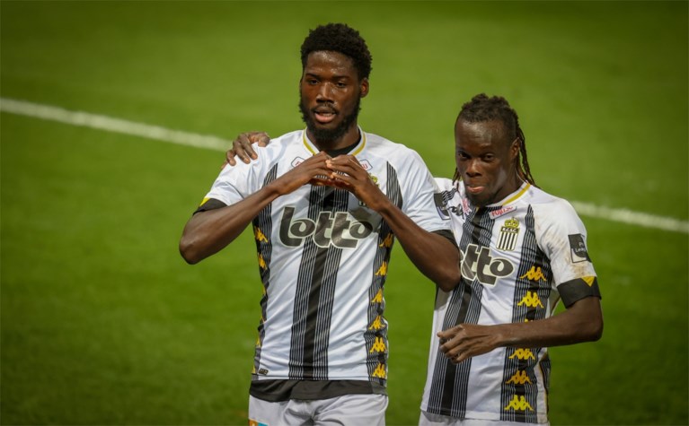 Charleroi wint na drie matchen zonder zege vlot van Cercle en springt (voorlopig) naar de leiding