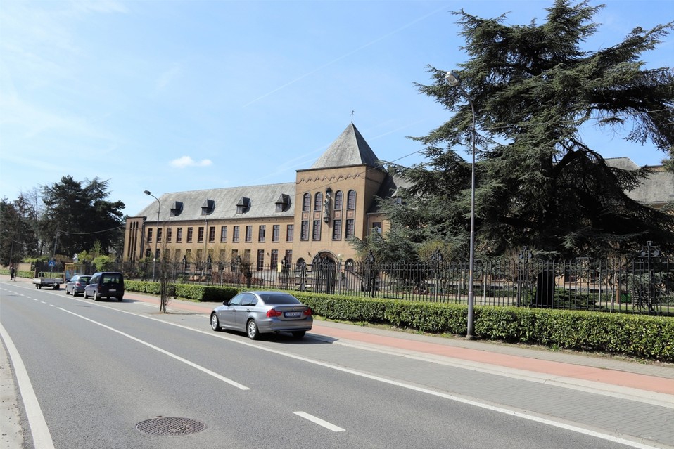 Uitbraak van coronavirus in Borgerstein: mensen met een ...