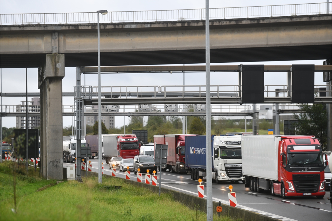 “Unusually” difficult Antwerp morning rush hour due to nightly un … (Ekeren)