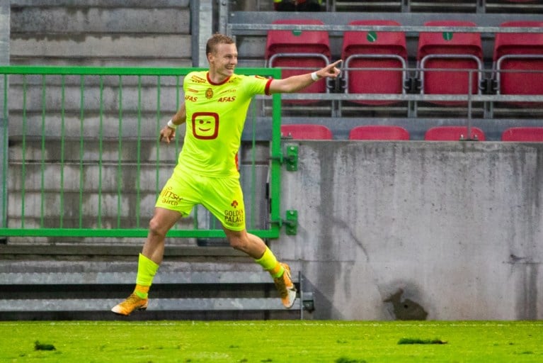 KV Mechelen gaat winnen op het veld van Zulte Waregem en pakt eerste zege sinds eind september