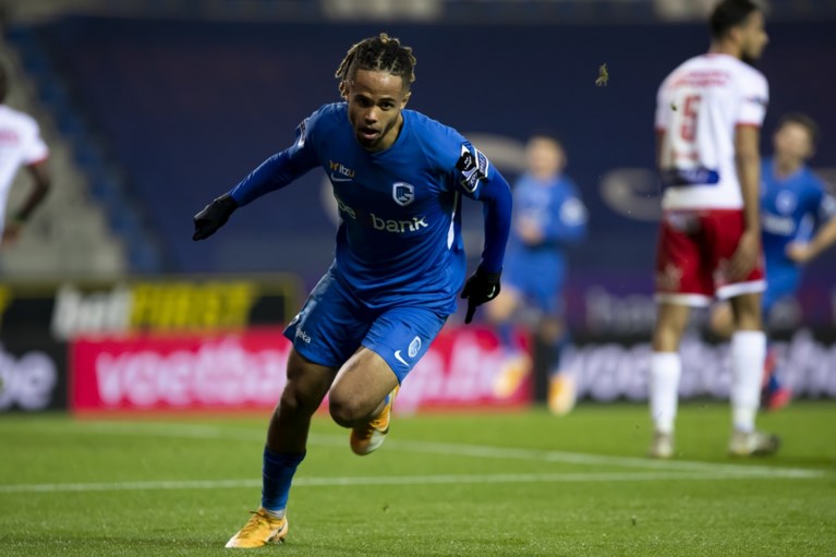 Geslaagd debuut voor Van den Brom: RC Genk zet zwakke eerste helft recht na de rust en wervelt naar ruime zege tegen Moeskroen