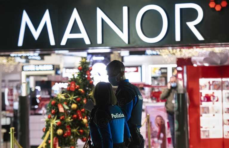 Vrouw verwondt twee vrouwen in Zwitsers warenhuis, politie vermoedt terreurdaad