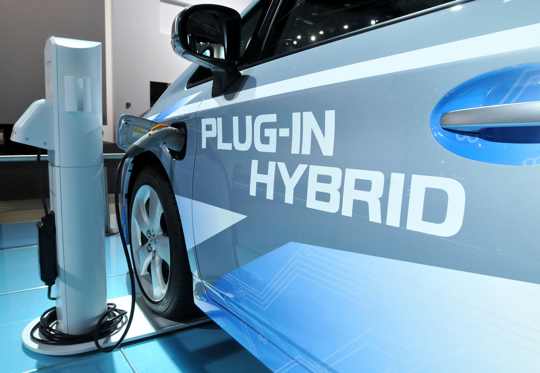 Belgian trades petrol for hybrid car