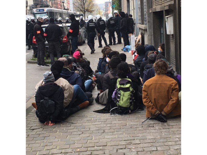 Amokmakers komen opnieuw op straat in Anderlecht, tientallen arrestaties