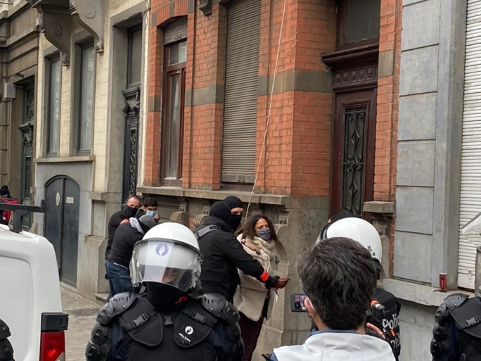 Amokmakers komen opnieuw op straat in Anderlecht, tientallen arrestaties