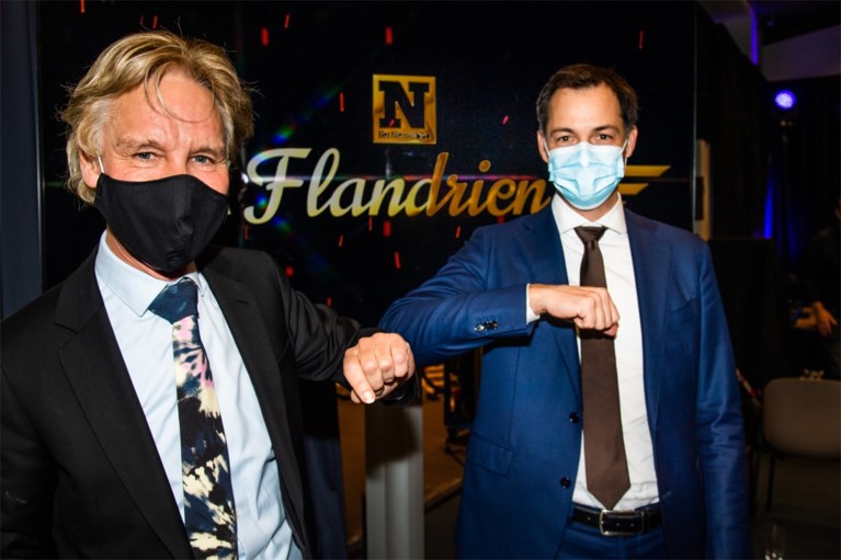 Premier De Croo van de Wetstraat naar de Flandrien: “Mijn zoon Tobias is net iets meer fan van Wout en Gabriël iets meer van Remco”
