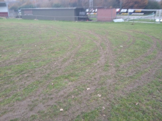 Vandalen trekken spoor van vernieling bij FC Doggen: “3.000 euro kosten en dat in coronatijden”