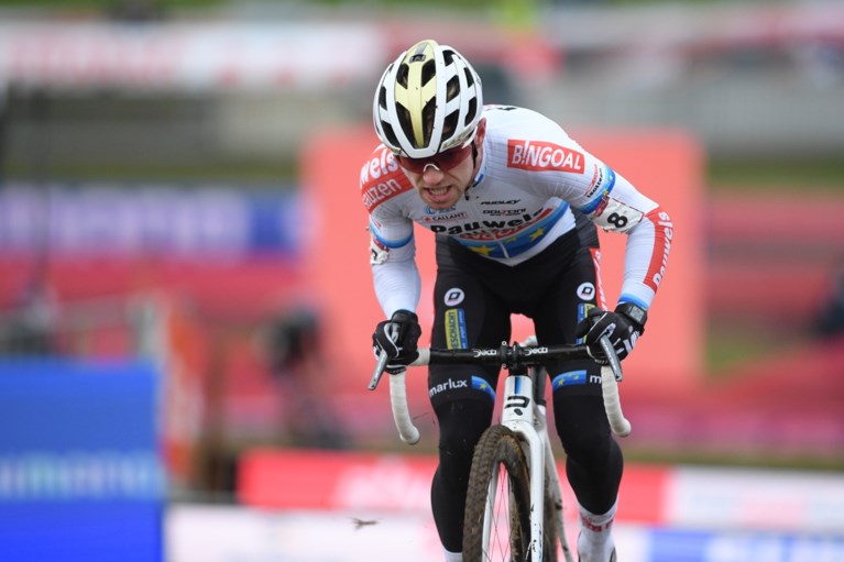 UITSLAG WERELDBEKER TABOR. Michael Vanthourenhout wint spannend duel met Eli Iserbyt, Wout van Aert opnieuw op het podium