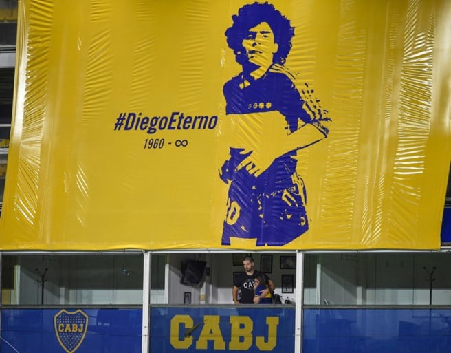 Dochter Diego Maradona houdt het niet droog na pakkend eerbetoon van Boca Juniors-spelers