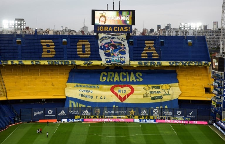 Dochter Diego Maradona houdt het niet droog na pakkend eerbetoon van Boca Juniors-spelers