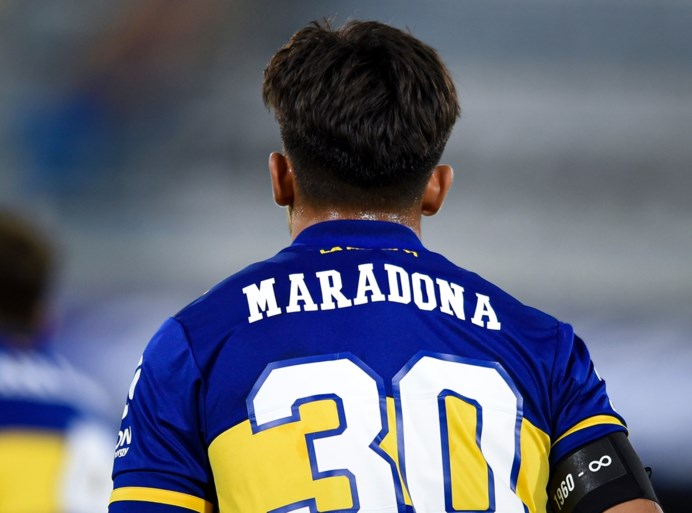 Dochter Diego Maradona houdt het niet droog na pakkend eerbetoon van Boca Juniors-spelers
