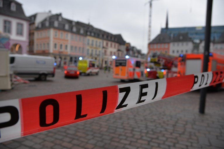 “Het is een horrorscène”: auto rijdt in op voetgangers in Trier, vijf doden onder wie een baby