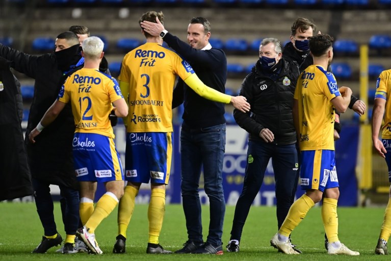 Waasland-Beveren wint kelderduel tegen Moeskroen met 2-0 en zet Henegouwers op 5 punten