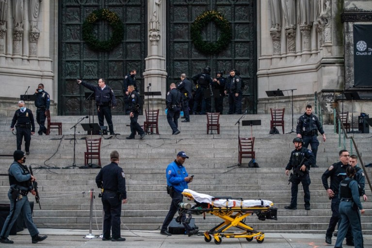 Politie New York doodt schutter die vuur opende op bezoekers van kerstconcert