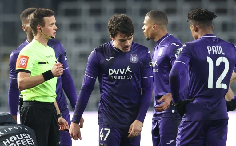 Anderlecht neemt met 6 eigen jeugdproducten (!) de maat van KV Oostende, horrordebuut voor debutant Lucas Lissens
