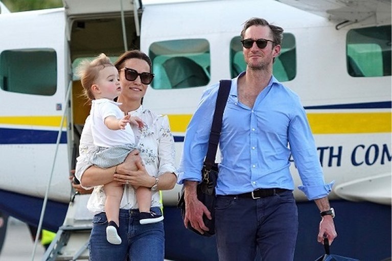 ROYALS. Baby op komst en kritiek op prinses Beatrice