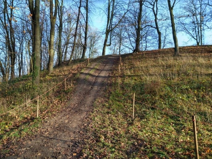 Verfoeide trap is weg, maar wie is zondag in het voordeel tijdens eerste clash in Namen: Van Aert of Van der Poel? Wij trokken op verkenning!