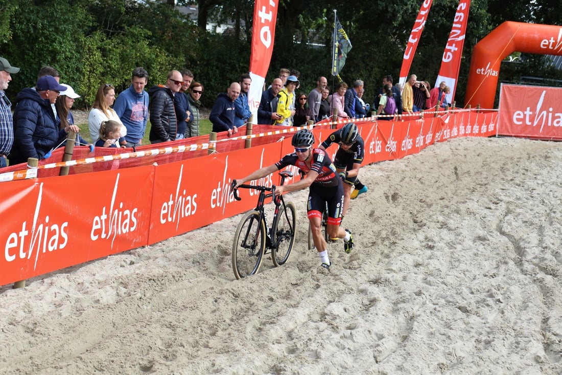 Ethias Cross gaat door, maar zonder publiek (Eeklo) - Het Nieuwsblad