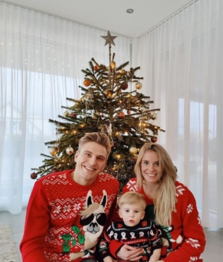 Zo vieren topsporters kerst: in kerstpyjama bij de boom, muziek maken onder de lichtjes en de kerstwens van Peter Sagan