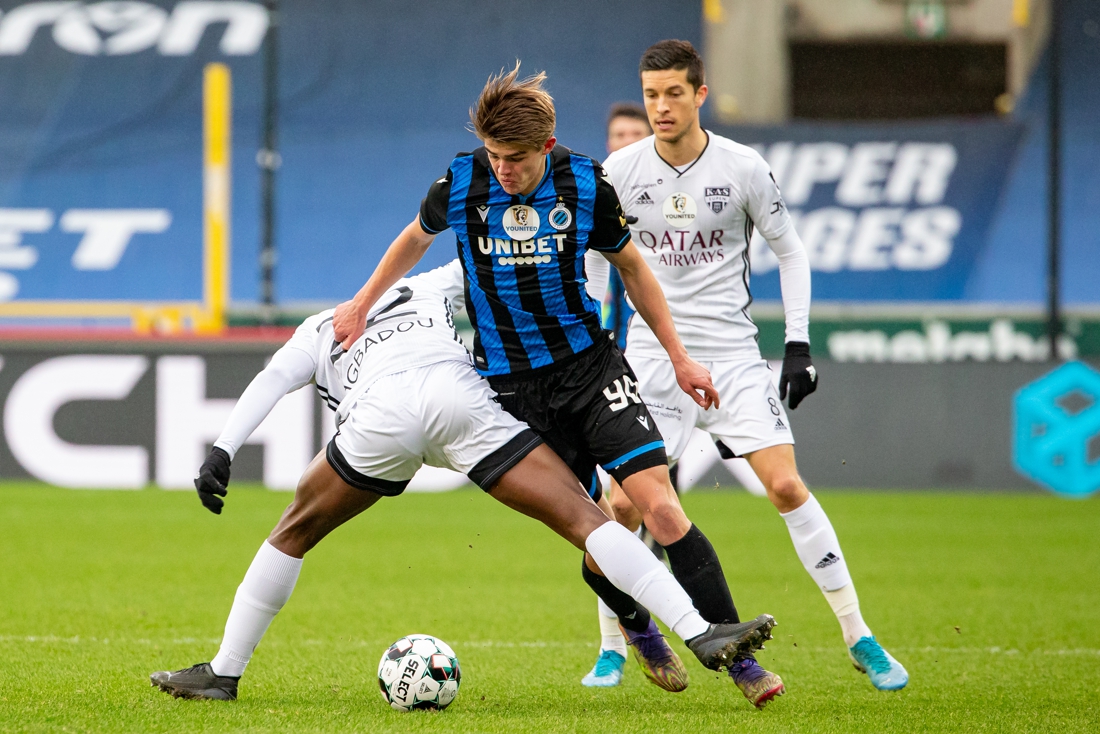 Kerstactie Pro League levert recordbedrag op, truitje De Ketelaere meest gegeerde