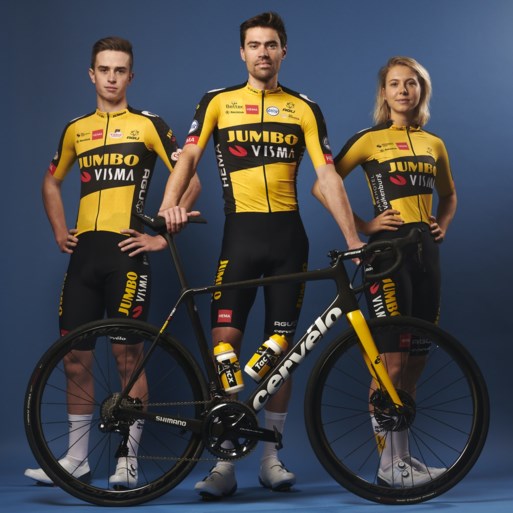 Mark Cavendish poseert voor het eerst in outfit van Deceuninck-Quick Step, ook Chris Froome toont nieuwe kleuren