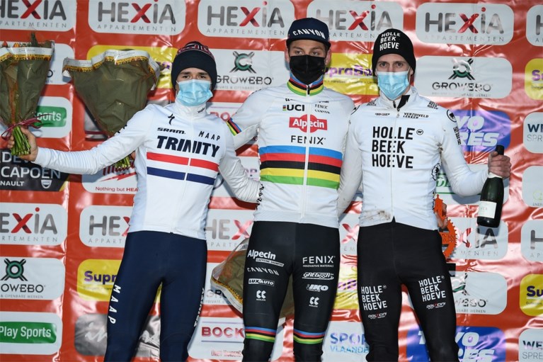 REACTIES. Mathieu van der Poel kent een “leuke middag”, Tom Pidcock bijt opnieuw in het zand: “Ik ga niet heel mijn carrière voor de tweede plaats rijden”
