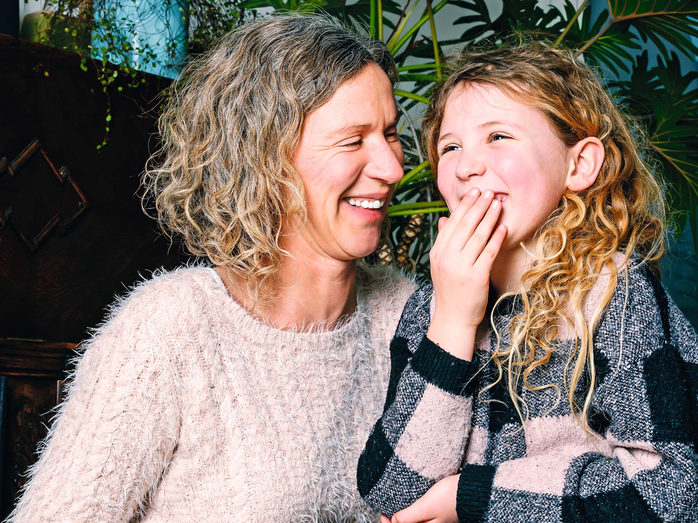 Volgens de klasgenootjes werden babys geboren via de poep” Nathalie schreef boek over seks voor haar dochter (8) en andere kinderen Het Nieuwsblad Mobile afbeelding afbeelding