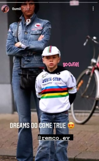 “Dromen komen echt uit”: vriendin Oumi deelt schattige foto van Remco Evenepoel in regenboogtrui van Tom Boonen