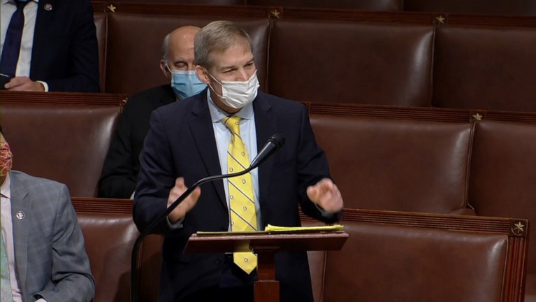 Meningen verdeeld tijdens debat over impeachment Trump: “Duidelijk en actueel gevaar” versus “Het is een obsessie”