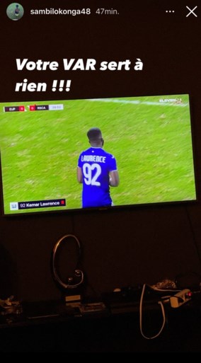 Anderlecht-kapitein Kemar Lawrence pakt rode kaart na stevige tackle, Sambi Lokonga reageert kwaad: “De VAR heeft geen zin”