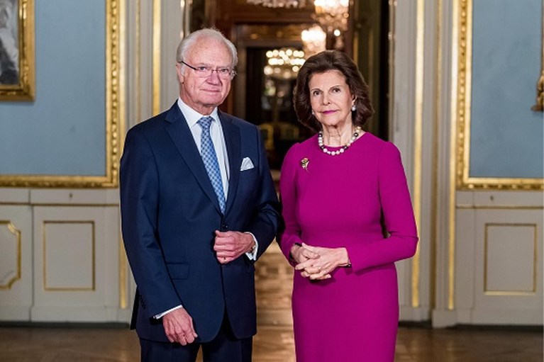 ROYALS. William en Kate krijgen kritiek, Fergie schrijft stationsromannetje