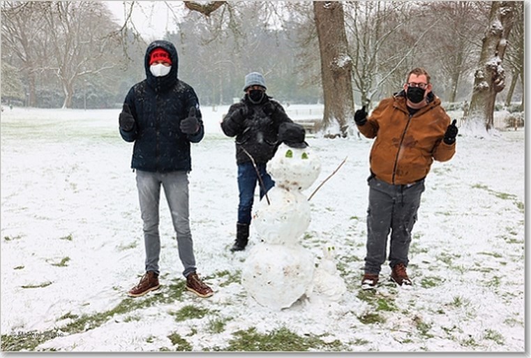 Eerste sneeuw is gevallen en meteen ook eerste ongevallen, Vlaams Verkeerscentrum waarschuwt voor gladde wegen
