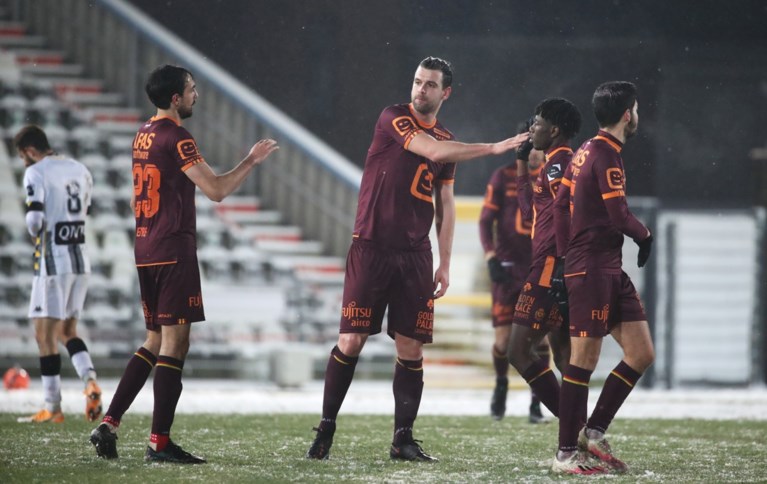 KV Mechelen zet nu ook Charleroi opzij en boekt straffe 12 op 12