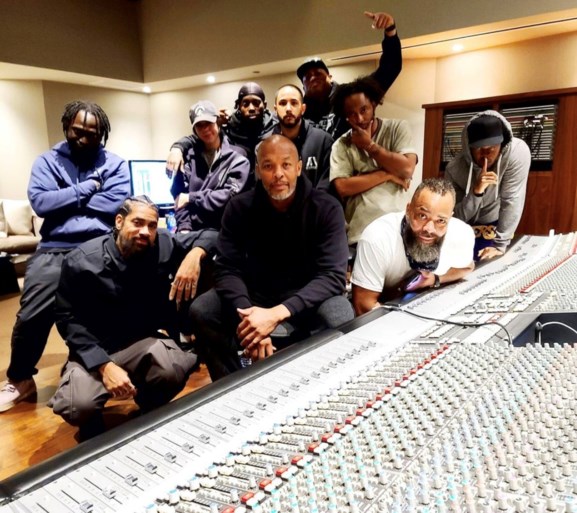 Dr. Dre heeft ziekenhuis verlaten na hersenbloeding en is al opnieuw aan het werk