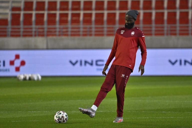 Verrassing van formaat want Lamkel Zé start in de basis bij Antwerp tegen Cercle: “Er bleef ook niet veel over”