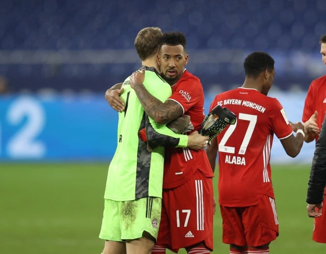 Manuel Neuer schrijft geschiedenis in Bundesliga met recordaantal clean sheets