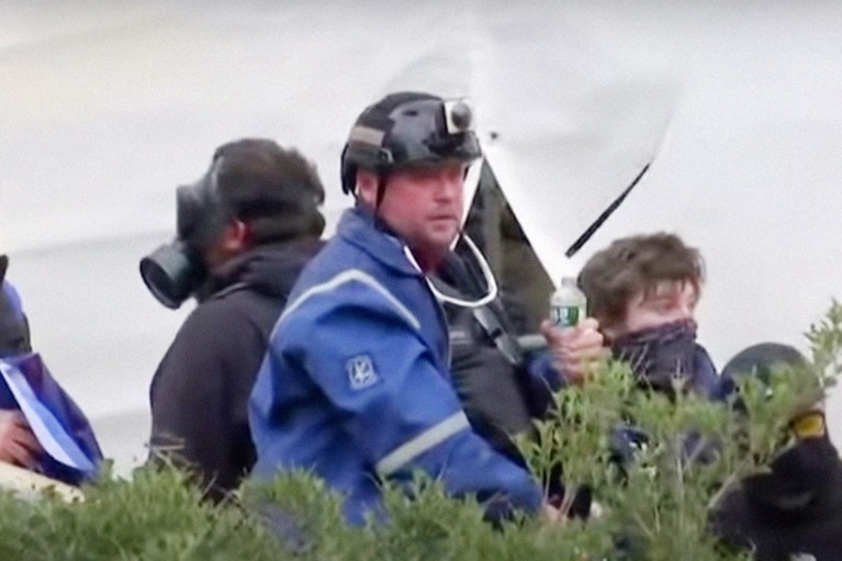 Zoon van Capitool-bestormer geeft eigen vader aan bij FBI