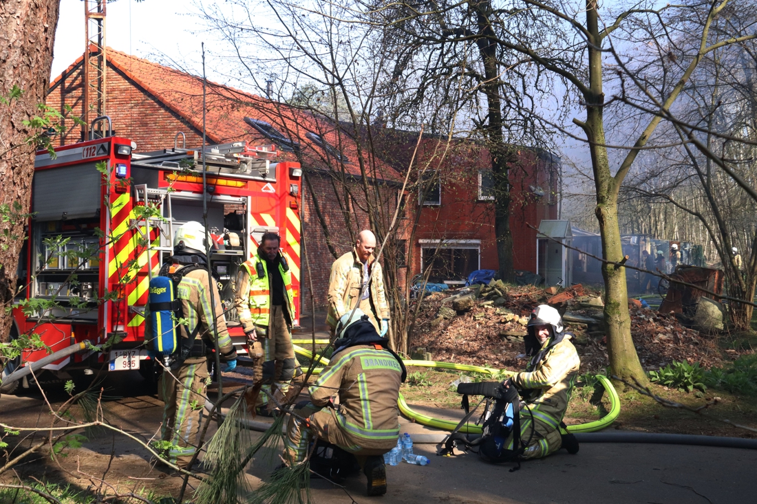 Helden gezocht! ??????????????  Brandweer Oost-Vlaams-Brabant zoekt extra vrijwilligers. via @Nieuwsblad_be