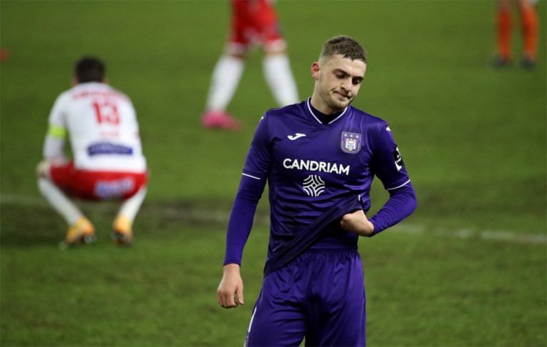 Anderlecht ontsnapt aan verlies tegen Moeskroen na late penalty, maar uitrapport blijft dramatisch