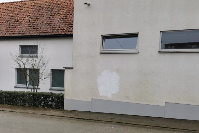 Woning van premier Alexander De Croo beklad met hakenkruisen