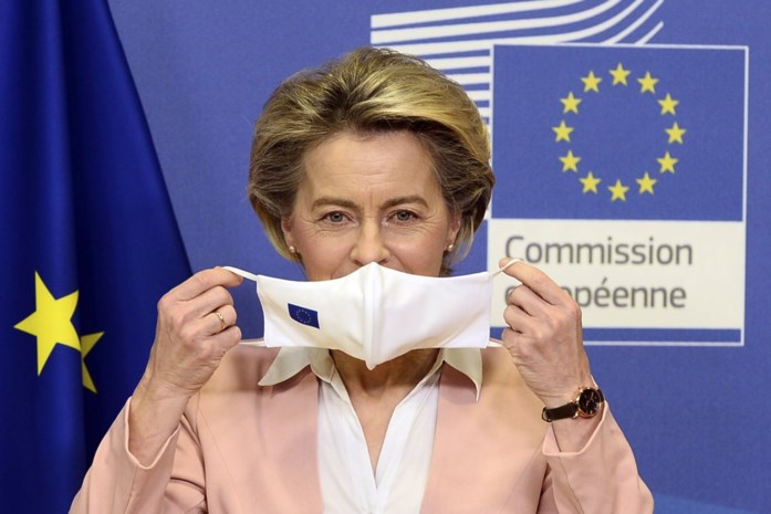 Commissievoorzitter Ursula von der Leyen ligt onder vuur na blunders in coronastrategie 