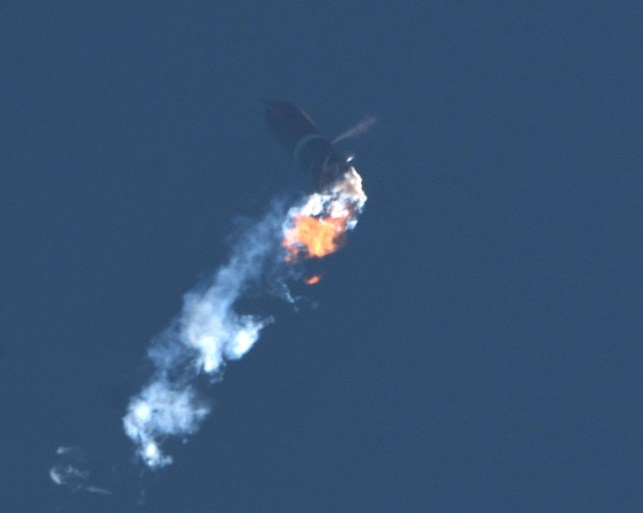 SpaceX-raket ontploft (alweer): “We moeten nog wat aan de landing werken”