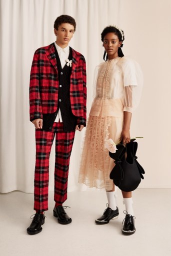H&M geeft alle beelden van samenwerking met Simone Rocha vrij